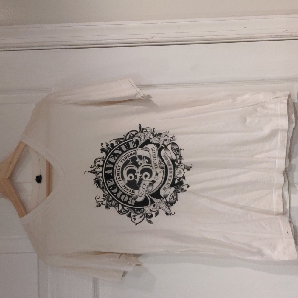Vintage Boyce avenue peace records manzano bros. V-neck tshirt size M